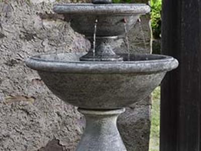 Charente Fountain AS 29.5"x52" - 311 lbs