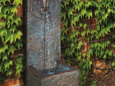 Fleur de Lys Single Spout Fountain RH 39"x12"x16.5" -180lbs
