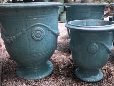 Cezanne Urn Mint 18"x20"